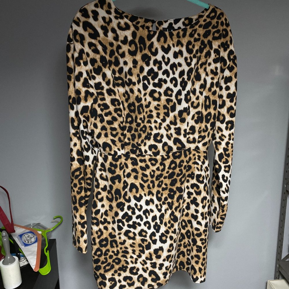 Lulu's leopard print dress, size Large